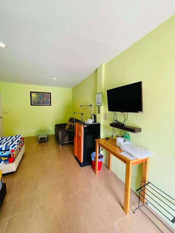 Baan Sri Family Otel Kabin Buri Dış mekan fotoğraf